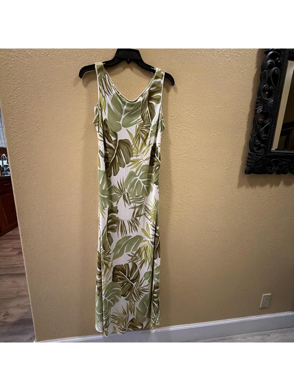 Women's VIntage Iolani Long Dress Size Large